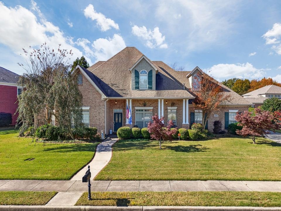 Brick home curb appeal real estate photography